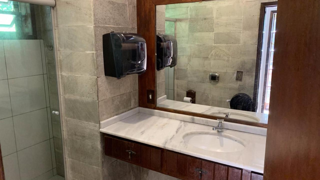Hotel Gajah Joinville Esterno foto